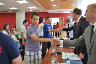 305 Jueces y Juezas de Paz Educativos de Murcia reciben su diploma (3)